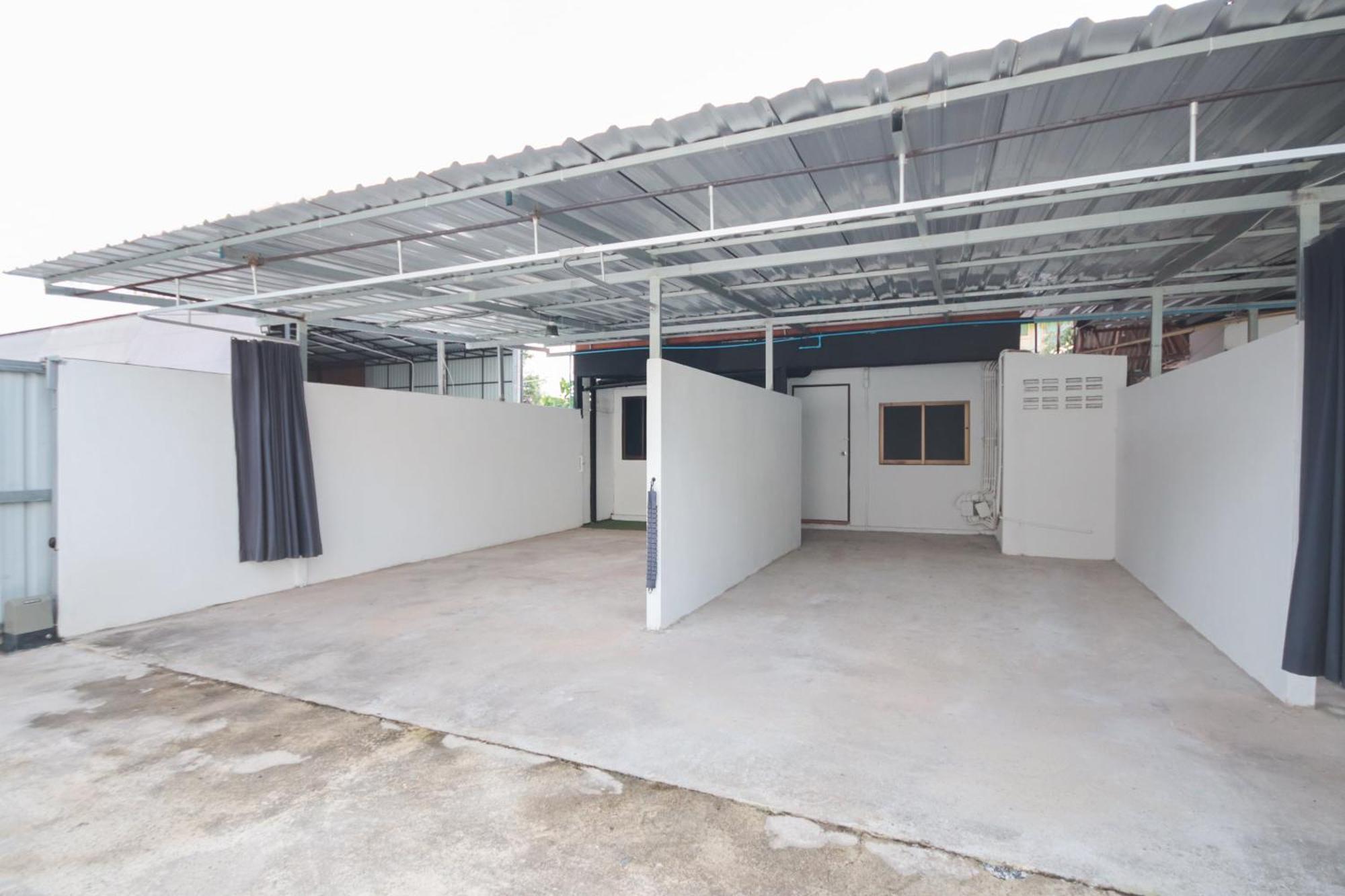 Oyo 1163 Eden Hostel Phuket Eksteriør billede