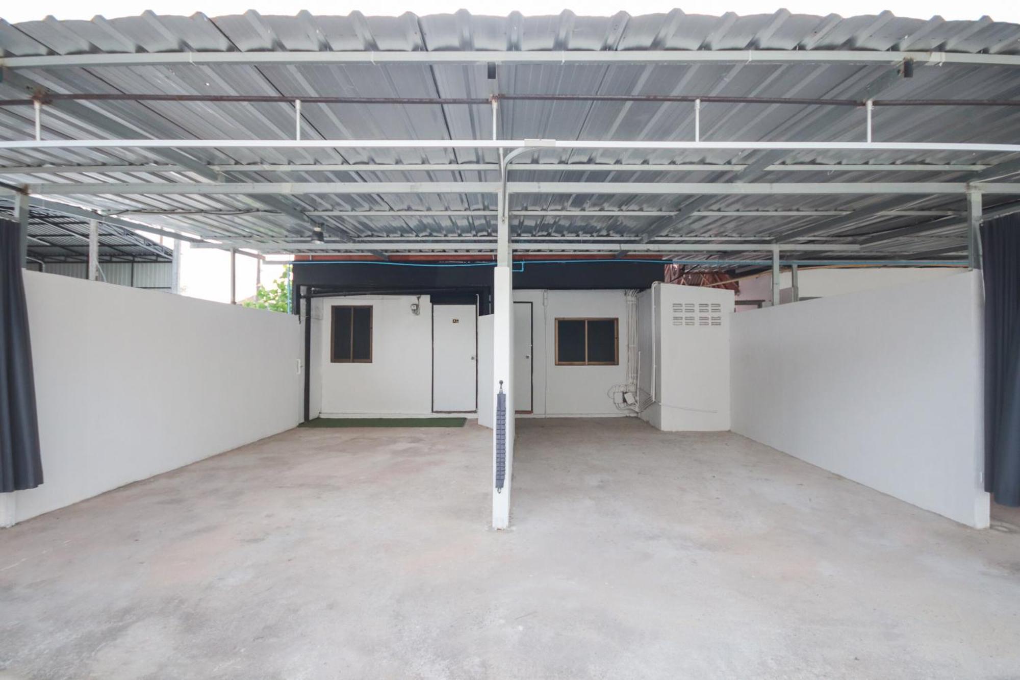 Oyo 1163 Eden Hostel Phuket Eksteriør billede