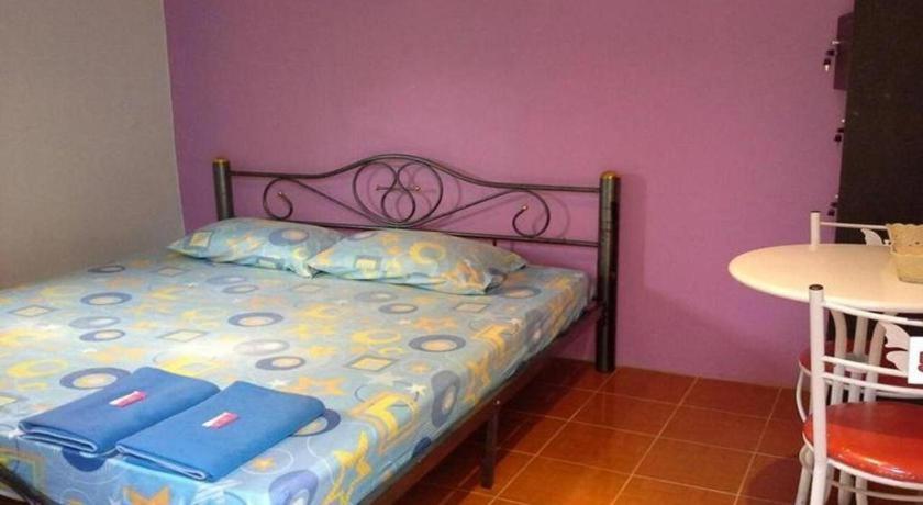 Oyo 1163 Eden Hostel Phuket Eksteriør billede